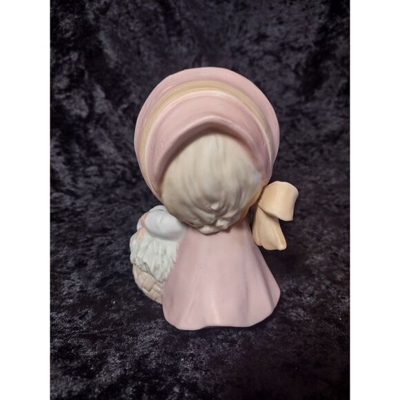 Vintage Homco Porcelain Girl with‎ Basket of Puppies Kitsch Home Decor Figurine - Picture 5 of 6
